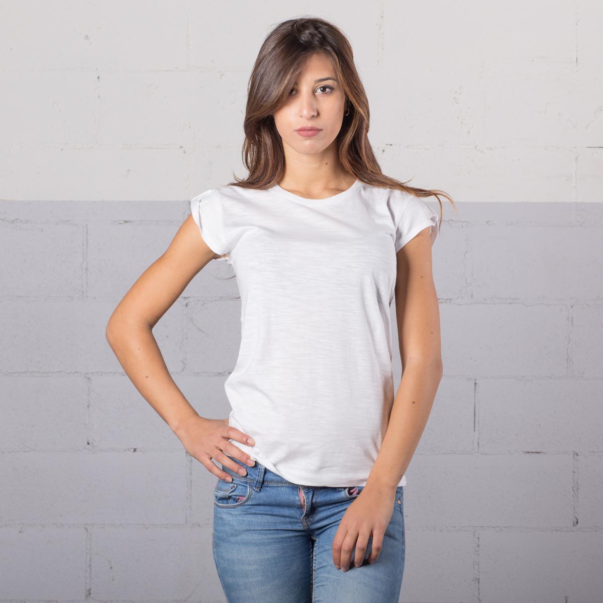 t-shirt-bianche-donna-881uhs-1.jpg